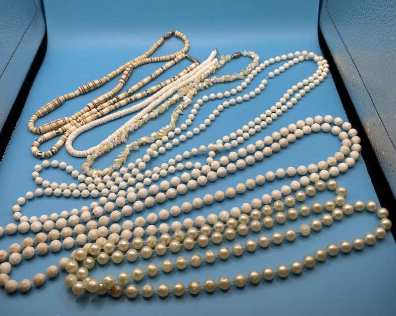 Lot Of 7 Piece Necklaces Island Shell Faux Pearl White Bead Jewelry