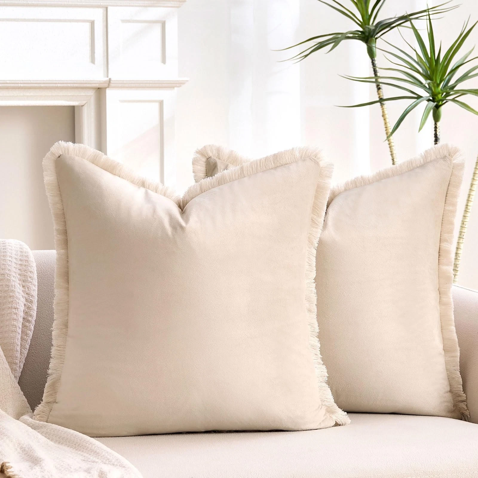 Beige Throw Pillow Covers 20x20 Velvet Decorative Boho Pillow Covers with Tas...