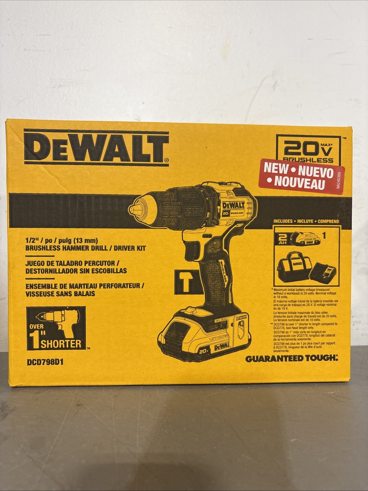 NEW DeWalt 20V MAX 1/2" Brushless Compact Hammer Drill/Driver Kit DCD798D1
