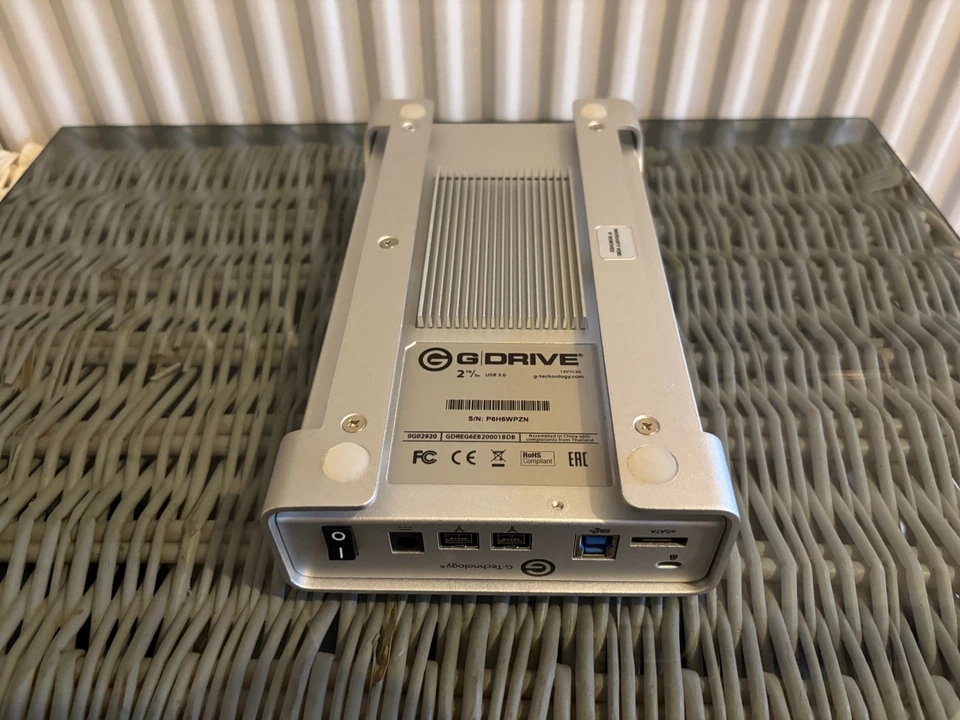 G-Technology G-Drive 2TB FireWire 800 / eSATA / USB 3.0 External Hard Drive - Image 4 of 4