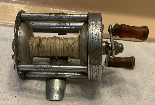 Moulinet Vintage Pflueger Akron Modèle 1893L - Pêche Au Lancer - Occasion En état Fonctionnel
