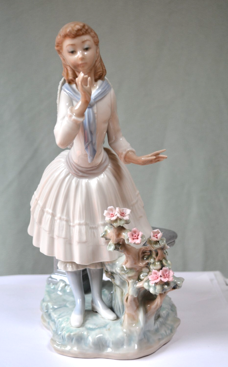 Lladro-- Exquisite Scent- Young Girl With Flowers- 