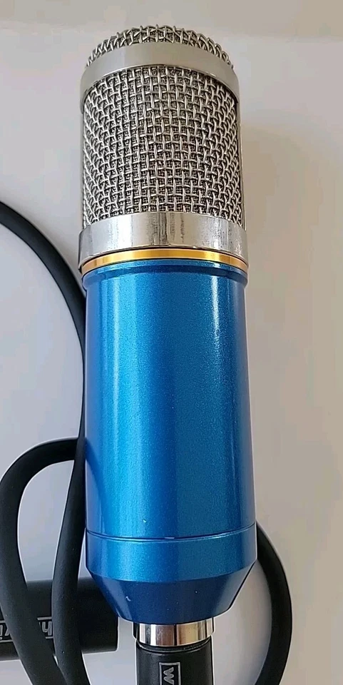 Floureon BM-800 Studio Condenser Broadcast Microphone with Cord - Image 3 of 3