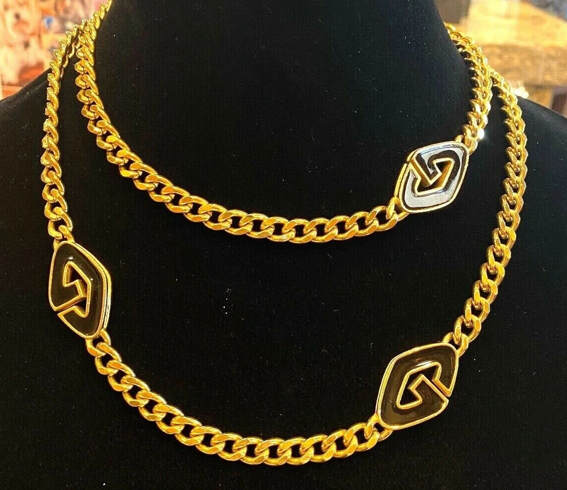 Collana stazione vintage Givenchy logo smaltato placcato oro