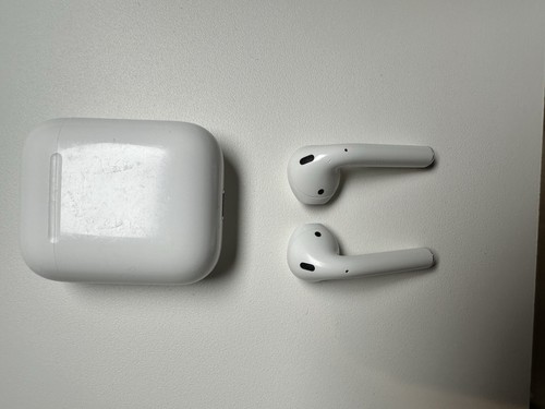 Apple Airpods A2031 Headphones & Charging Case - Preowned - Zdjęcie 7 z 13