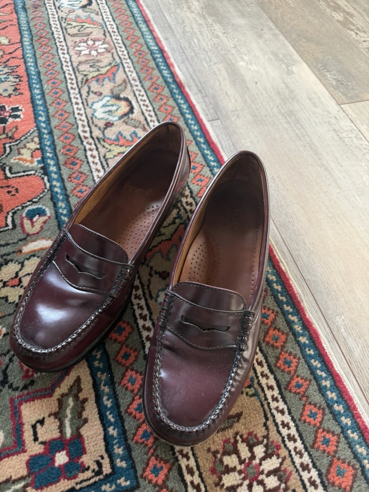 Vintage GH Bass Weejuns Loafers Women’s Burgundy Brown Wine Size 9
