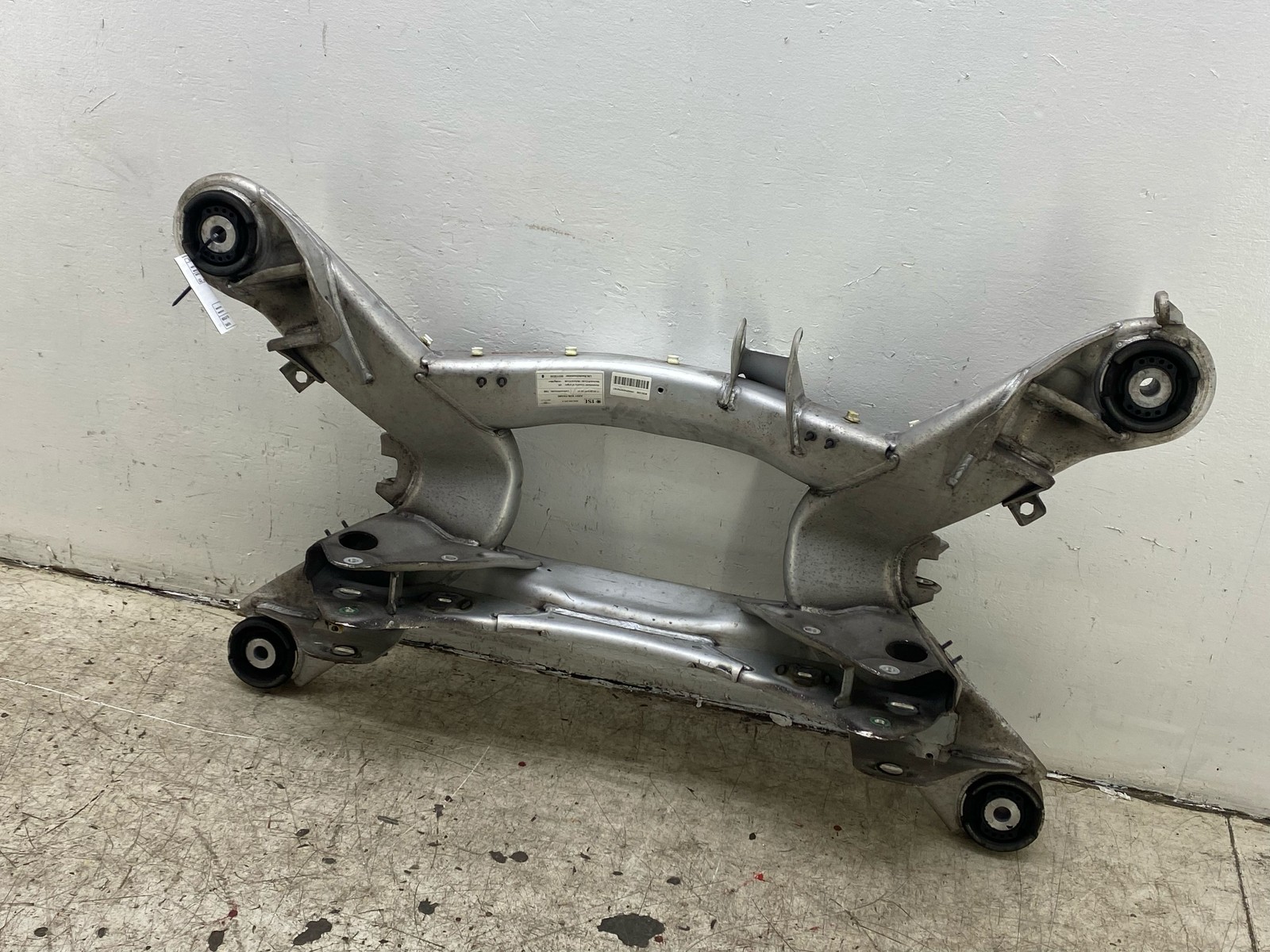 2014-2019 BENTLEY FLYING SPUR 4.0L V-8 REAR ENGINE CROSSMEMBER 4W0505235