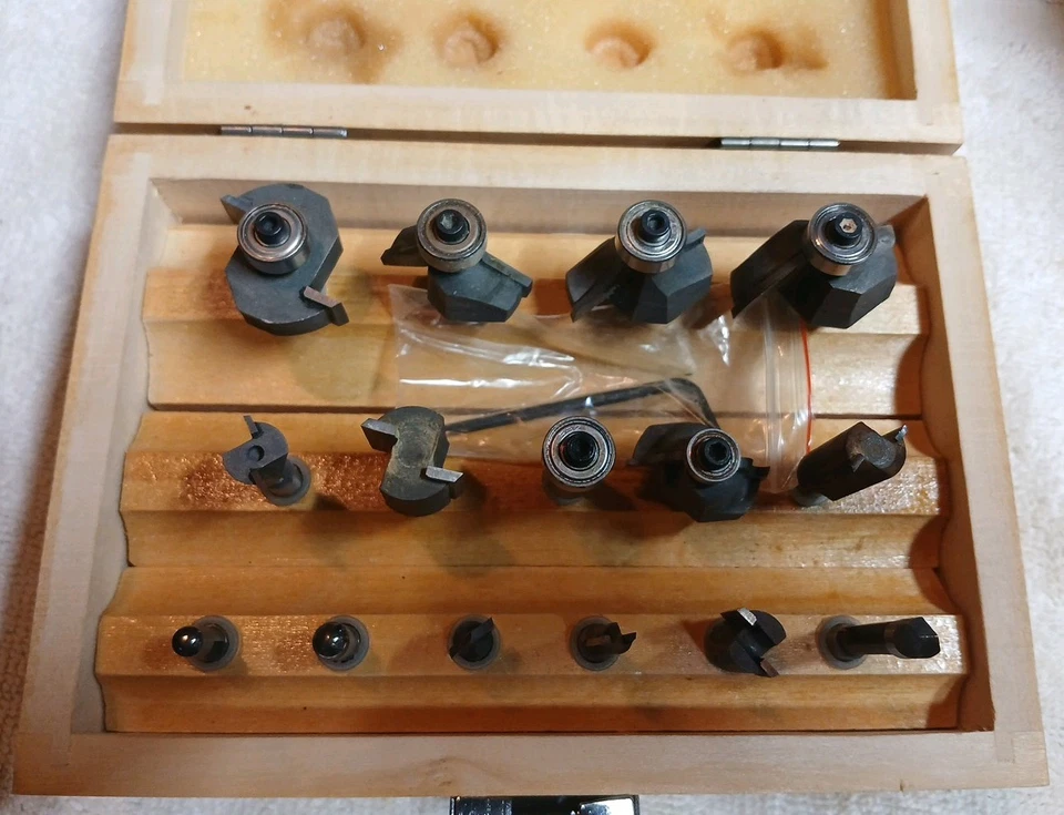 Juego de 15 brocas de enrutador de acero de tungsteno para carpintero profesional vástago de 1/4 Foto 3 de 3