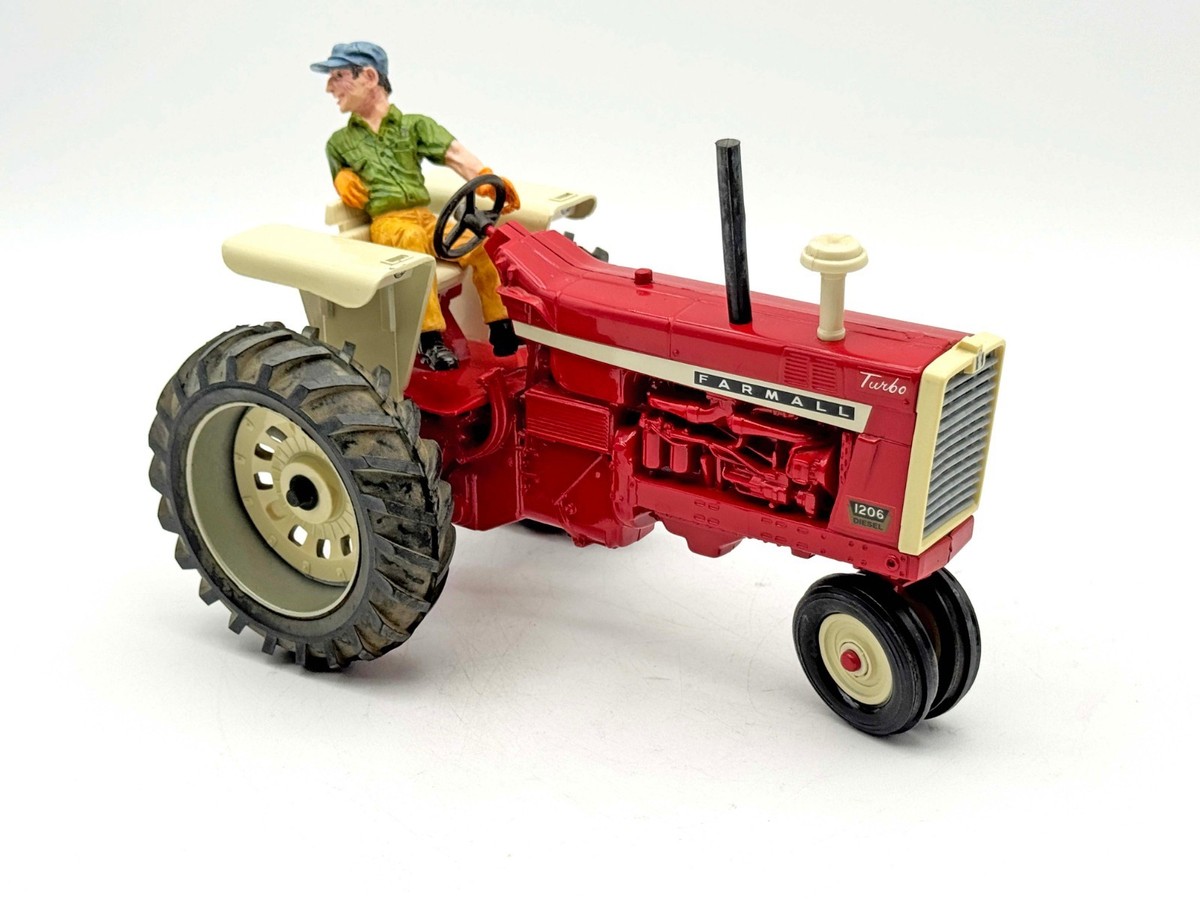 1/16 Fox Fire Farms International Harvester Farmall 1206 Narrow