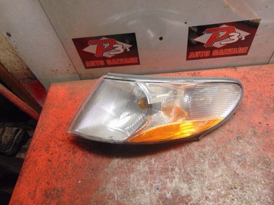 94 95 96 97 98 Saab 900 oem drivers side left corner light lamp assembly
