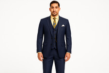 VINCI Men's Regular Fit 3-Piece Solid Color Suit Navy with Vest