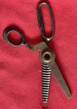 Antike Zickzackschere Schneiderschere Zackenschere D.R.P. Schneiderglück Guss