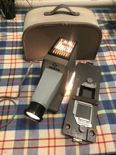 AGFA CP66 PROJECTOR  DIMENSIONS 24 CM X 11 CM X 19  GOOD CONDITION  COLLECTABLES