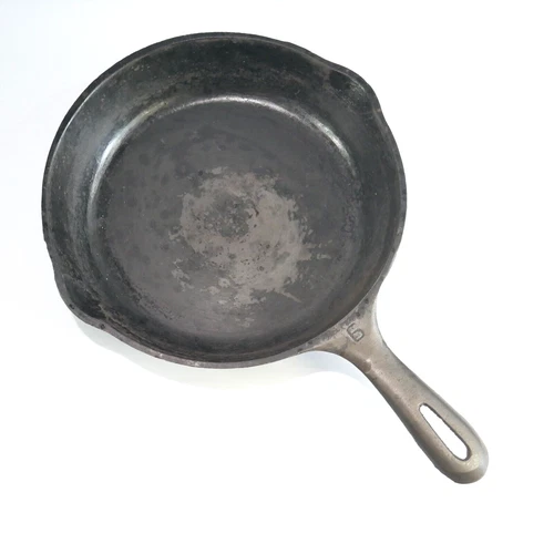 Griswold #6 Cast Iron Skillet With Small Logo Made In The USA Cooking Pan