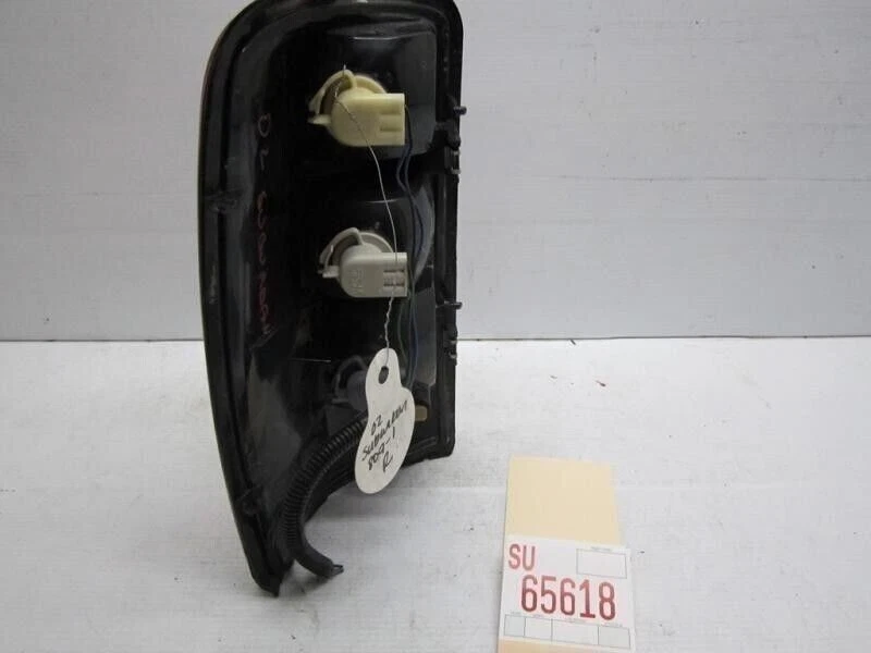Luz trasera derecha pasajero Suburban 1500 2000 2003 Foto 3 de 4