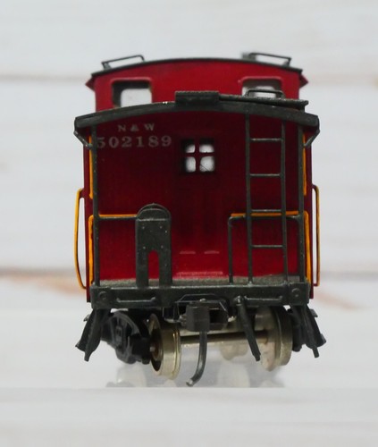 Balboa Scale Models, Norfolk & Western N&W Wood Caboose, Painted Brass HO Scale - Picture 8 of 19