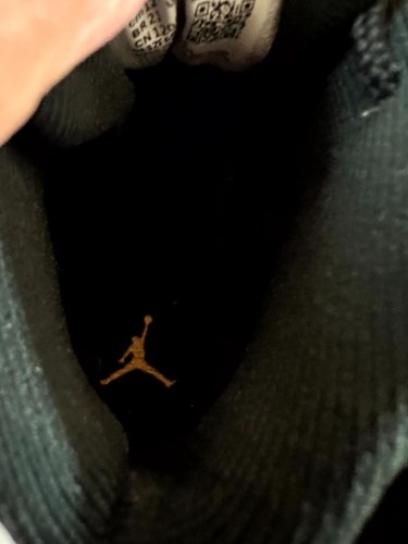 Jordan 12 Retro Sneakers Kids Size 6C Black Yellow Logo Low Top 850000-071 - Picture 4 of 14