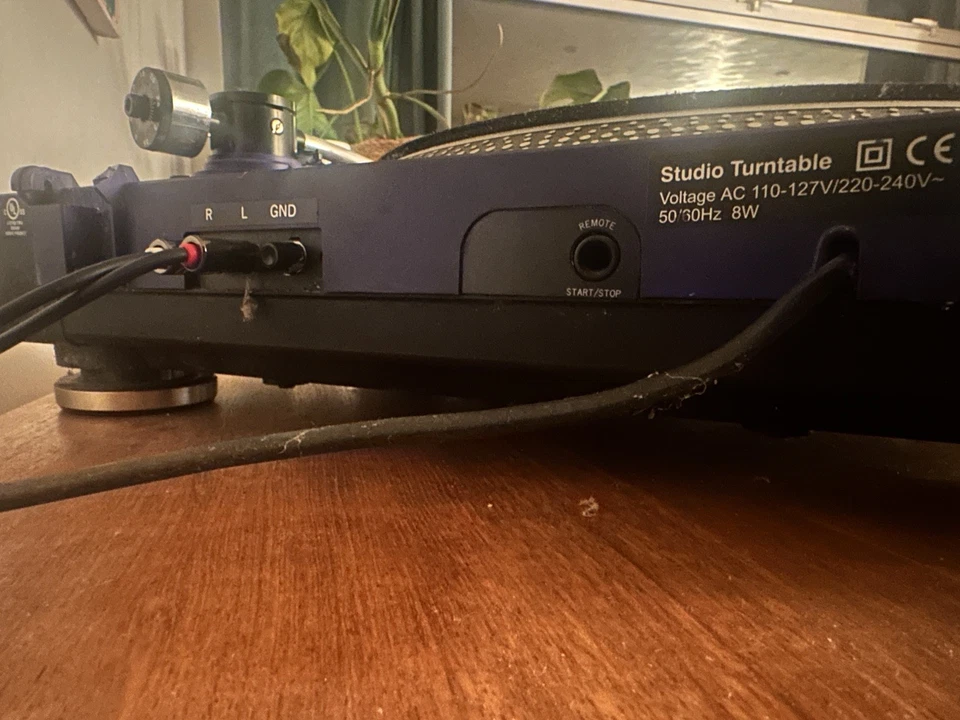 Numark TT-1700 Belt Drive Turntable Working perfectly- Rare Purple Blue Colour - Image 3 of 4