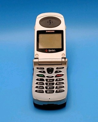 Samsung SCH-8500 1999 Sprint Dual Band Flip Phone Collectors item *Untested*