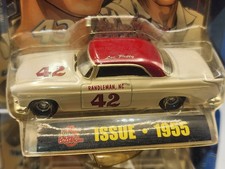RACING CHAMPIONS RICHARD PETTY 5 DECADES OF PETTY VINTAGE 1955 OLDSMOBILE 1/64