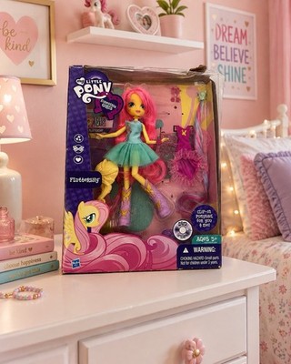 My Little Pony Equestria Girls Fluttershy Doll Hasbro 2012 Club Card Accessories