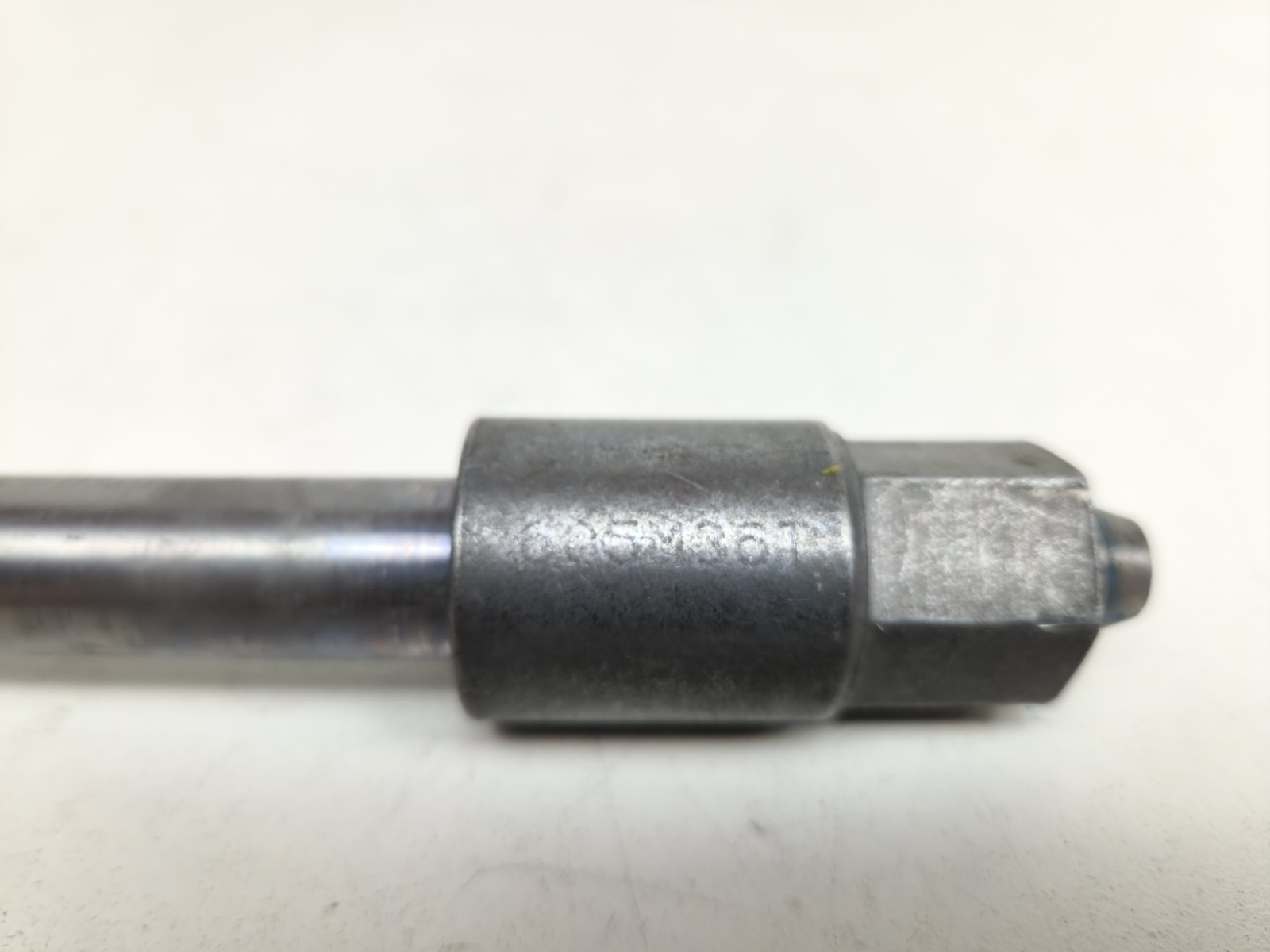 2015-2017 MCLAREN 675LT GEARBOX TRANSMISSION MOUNT BOLT OEM