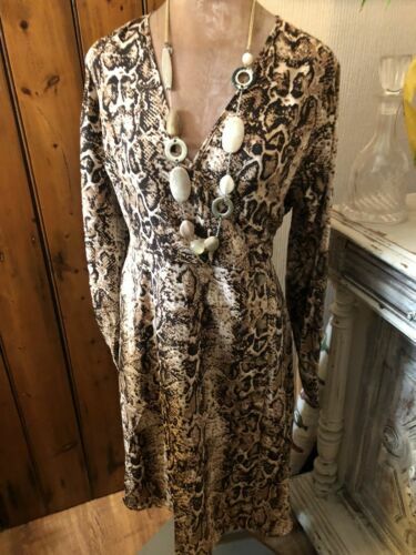 Robe Imprimé Animal Daisy Fuentes - Taille S Junior, Manches Longues, Col V, Marron, Occasion Très Bon état