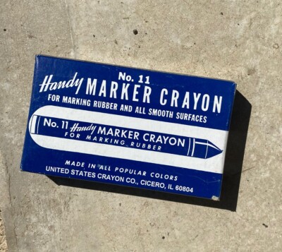 Box of Handy No. 11 Marker Crayons RED  United States Co Chicago 18 Total