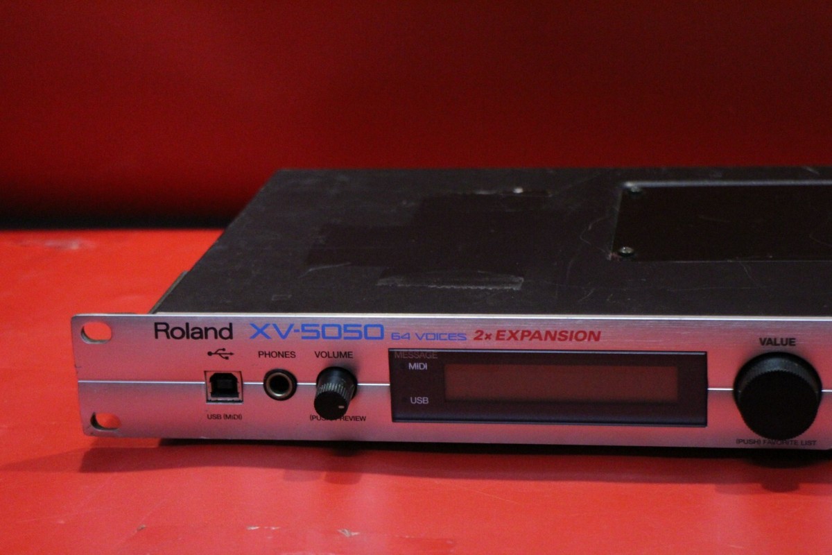 USED Roland XV 5050 64 Voices Synthesizer Module Rack U2317 240702