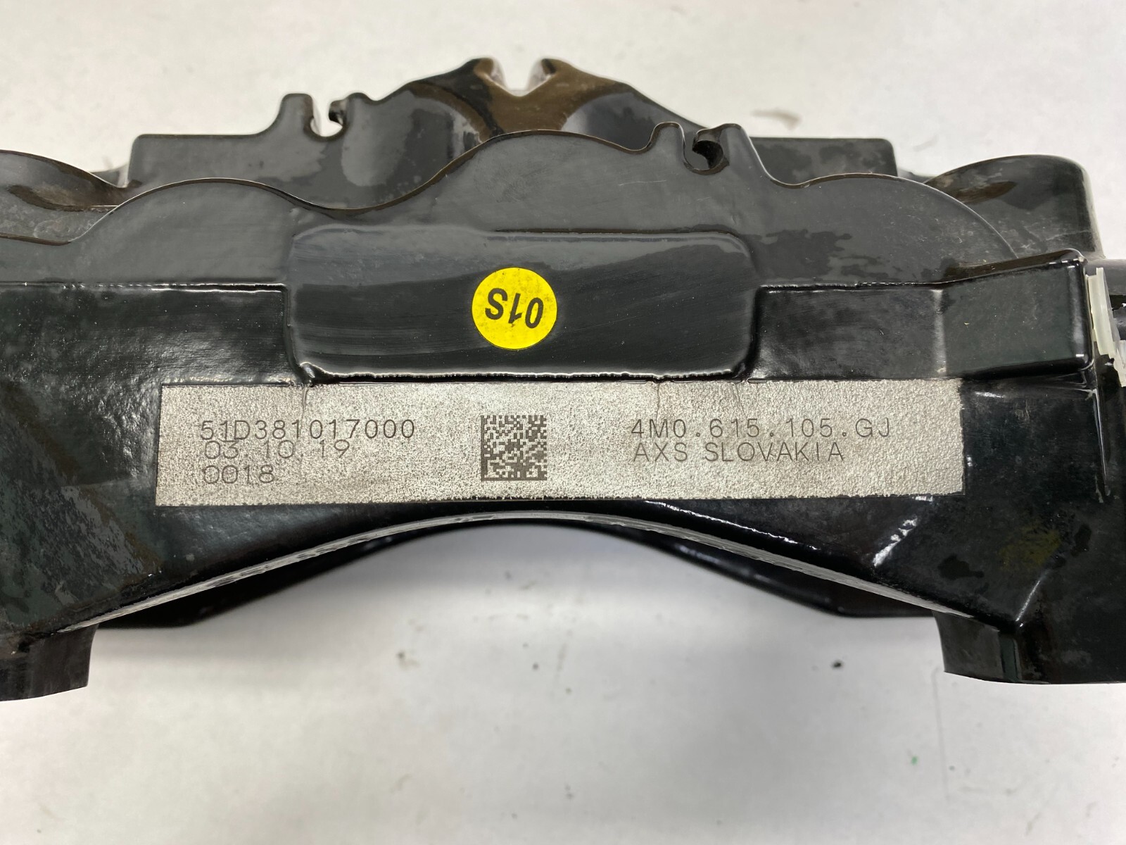 2016-2020 Bentley Bentayga Passenger Front Brake Caliper Right RH 4M0 615 106 GJ