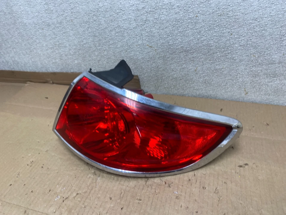 Luz trasera derecha Hyundai Santa Fe 2007 2008 2009 pasajero OEM U3018 DW Foto 2 de 4