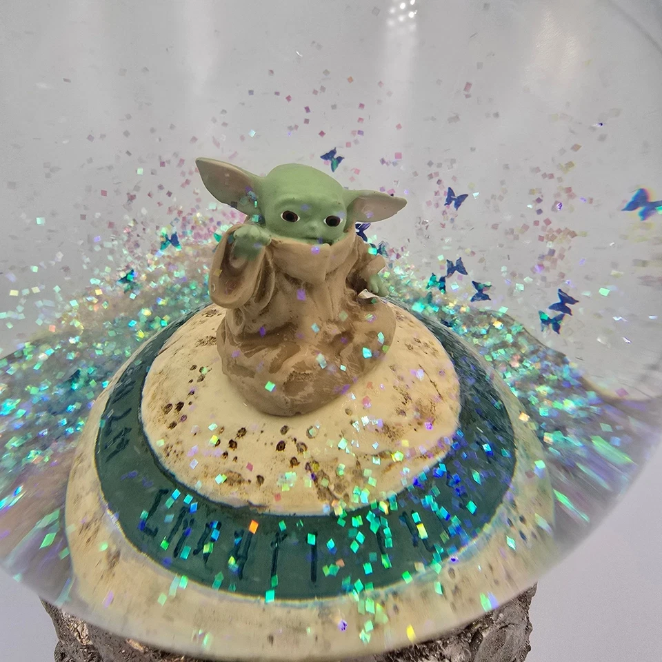 Star Wars The Mandalorian Grogu Baby Yoda Snow Globe Glitter New In Box - Изображение 2 из 4