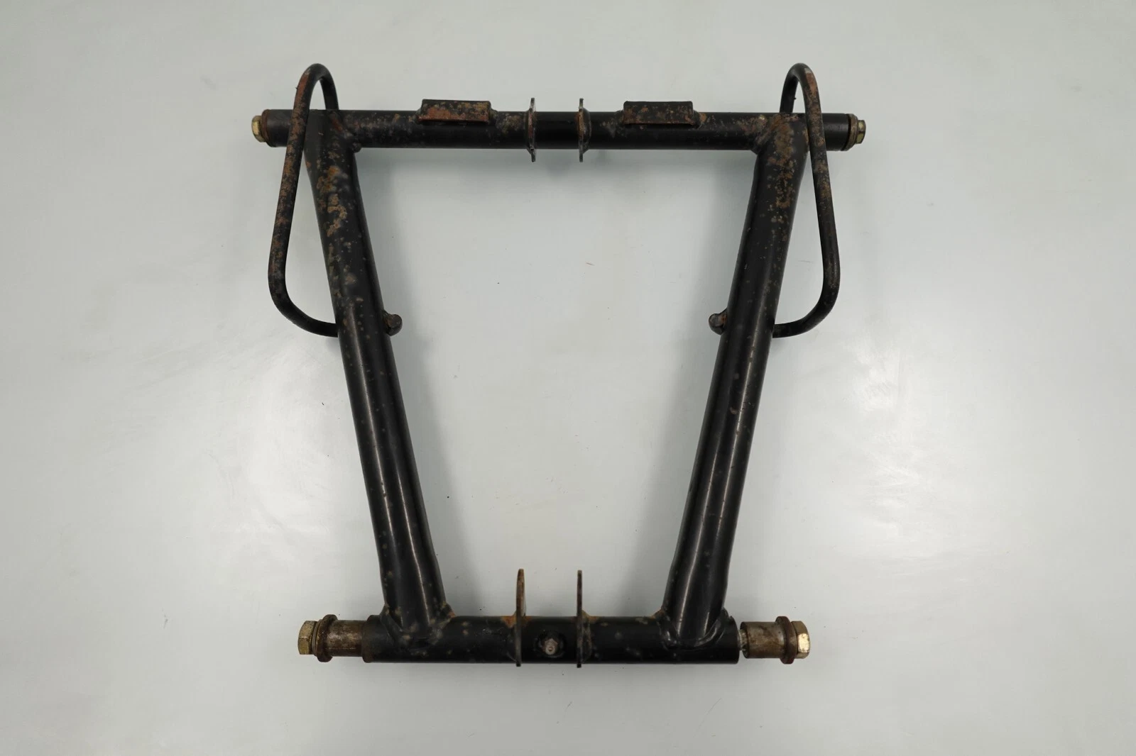 2000-2004 Ski-Doo Summit / MXZ 700 OEM Front Torque Arm 503189292