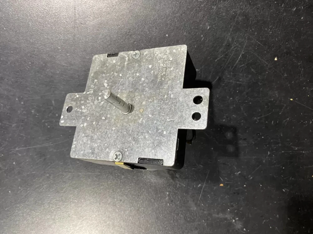 Whirlpool 687950E WP348320 AP6008625 348320 296803 Dryer Timer AZ59962 | BK2001
Opens in a new windo