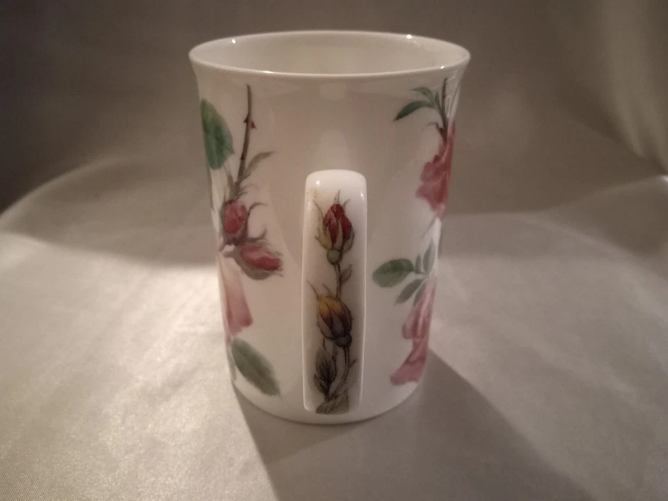 Taza de té Roy Kirkham 1992 inglesa rosa hueso fino porcelana hecha en Inglaterra 4" Foto 3 de 4