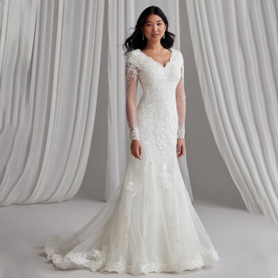 Mermaid Wedding Dress Long Sleeve Floral Applique Tulle Bridal Gown Chapel Train