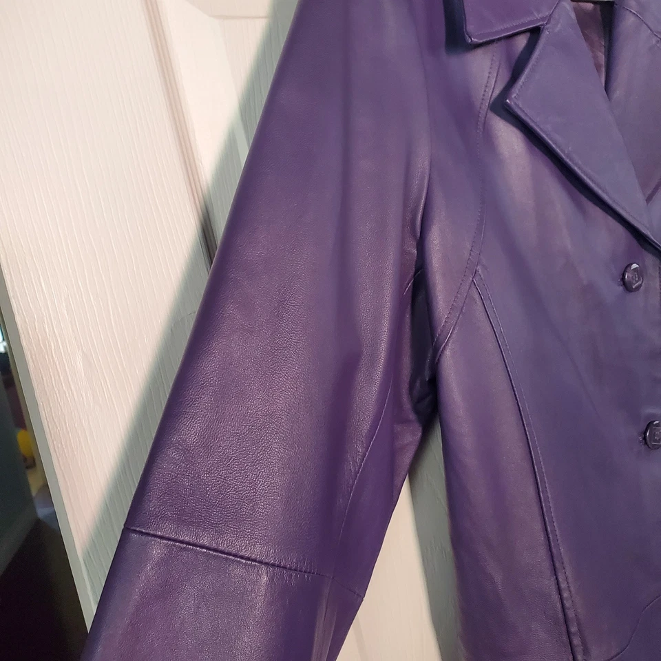 Abrigo chaqueta de cuero para mujer Avenue púrpura con botones talla 14/16 con bolsillos Foto 4 de 4