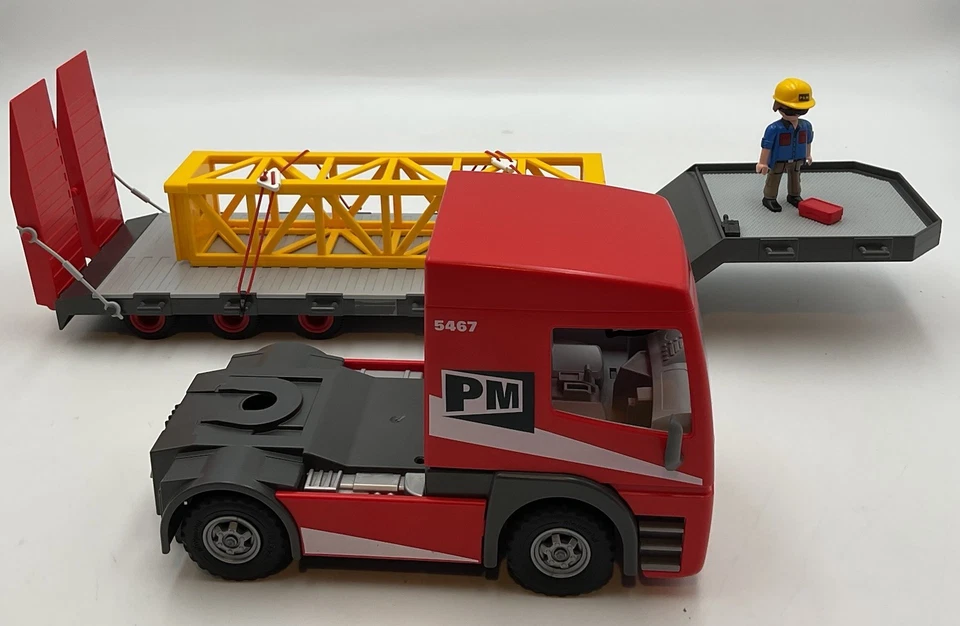 Playmobil 5467 Heavy Duty Truck and Flatbed Trailer - Image 2 of 4