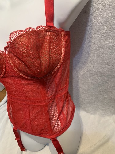 Victoria's Secret Red Lace Corset Bustier Bra Top Garter Strap Sz 32C Valentines - Picture 11 of 16