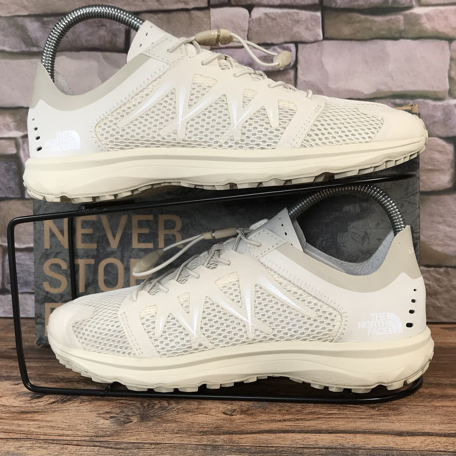 SAOLA The North Face Scarpe da Ginnastica Uomo Litewave Flow Lace Suola Vibram UK 6 EU 39 Nuove