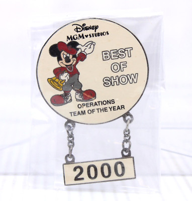 B1 Disney WDW Pin Mickey MGM Studios Best Of Show Operations Team Dangle