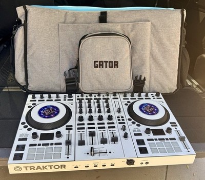Native Instruments Traktor Kontrol S4 White 4-Deck DJ Controller w/ Gator Bag