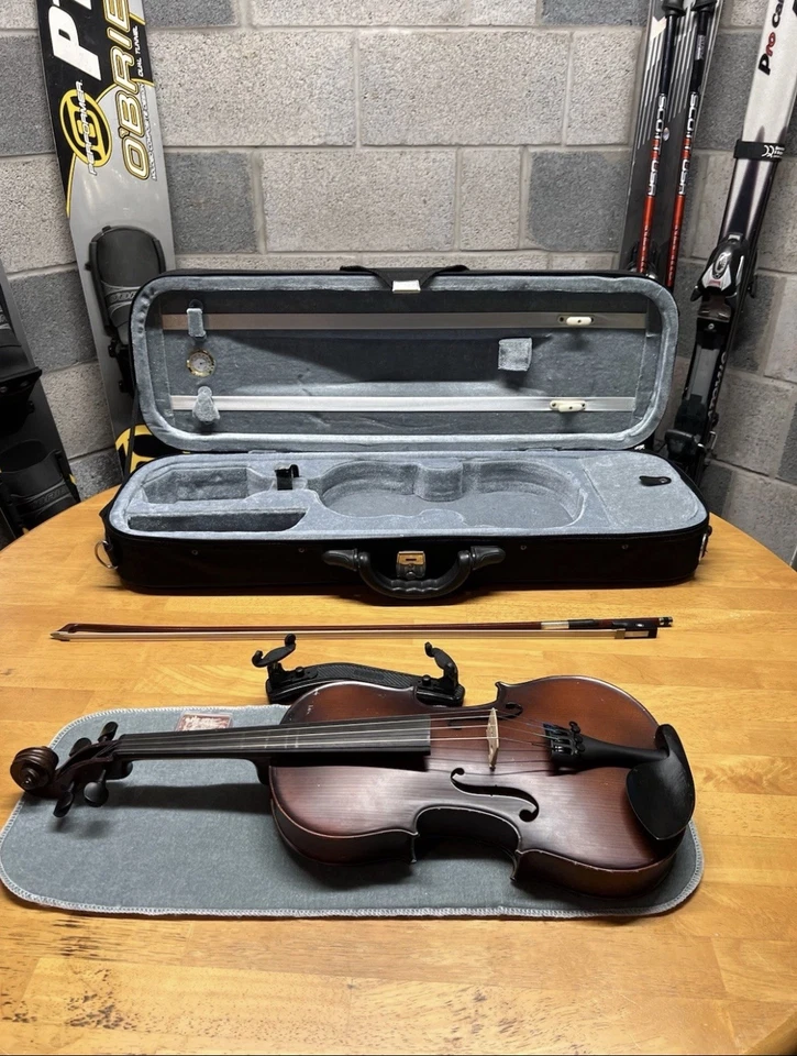 Kennedy Bunnel Pupil Violin Outfit – Great Tone, Case & Bow, 3/4 Student Size 🎻 - Image 2 of 4