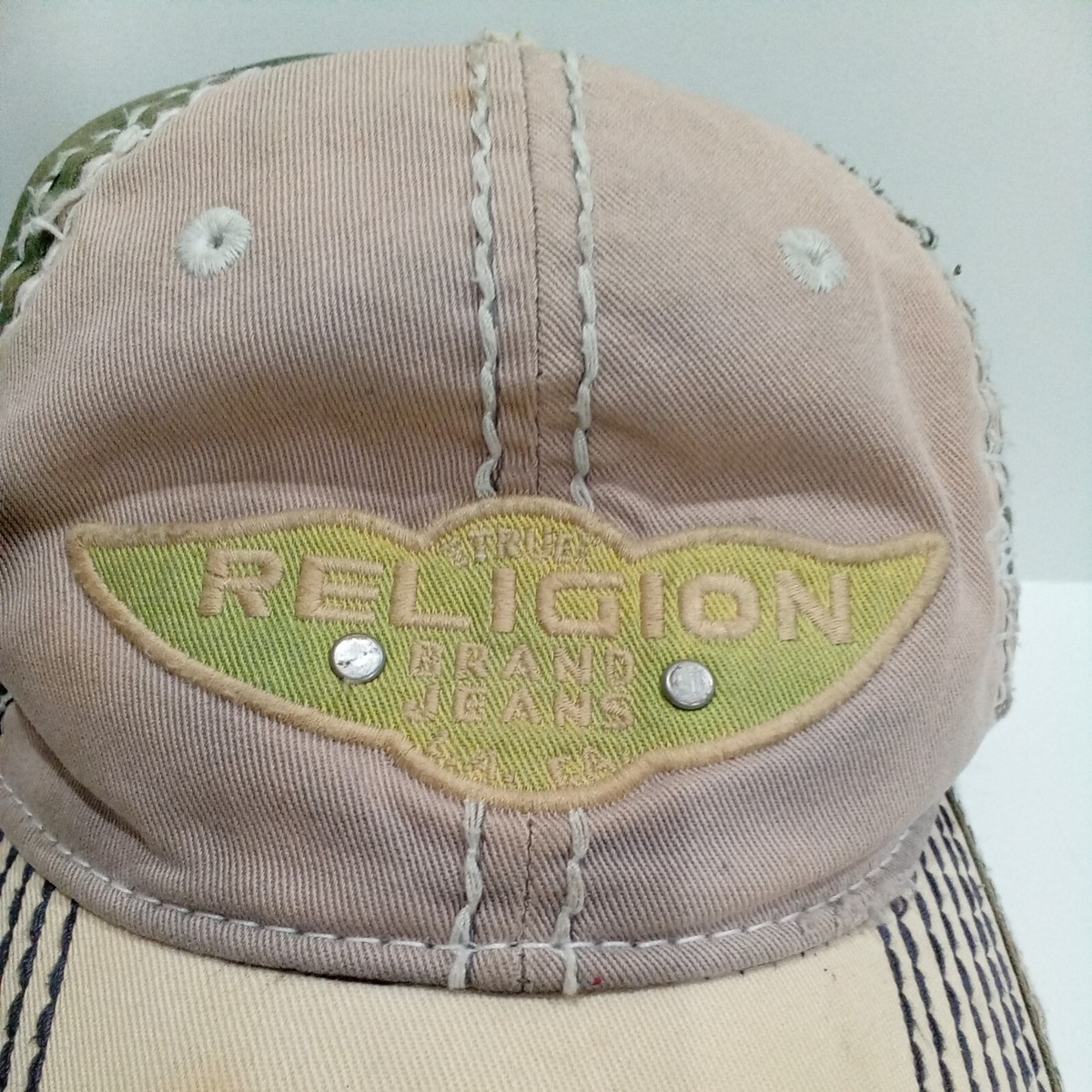 True Religion Men Trucker Hat green Distressed Vintage  display picture 1