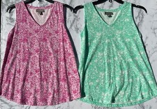Lot of 2 Style &Co. Womens Small  V-Neck Sleeveless Floral Print Tank Tops Gigi