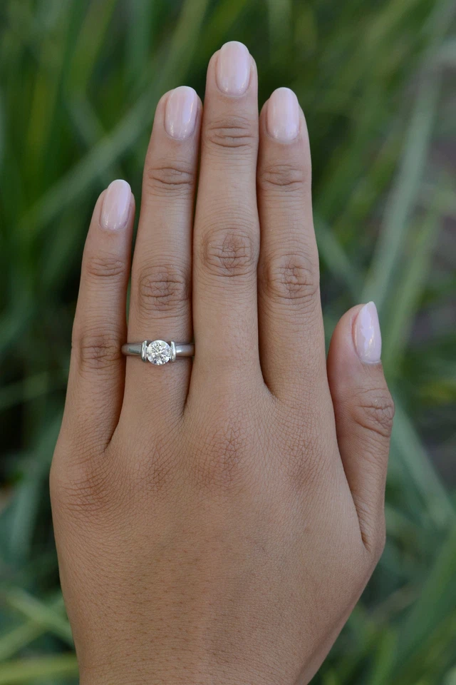 Anillo conjunto solitario de tensión de diamantes de 1 quilate certificado por Scott Kay IGI Foto 2 de 4