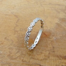 925 Sterling Silver Daisy Chain Flower Thumb or Finger Band Ring Stacking