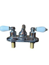 Grifo de baño vintage Sisco porcelana mangos fríos y calientes pesado de dos orificios