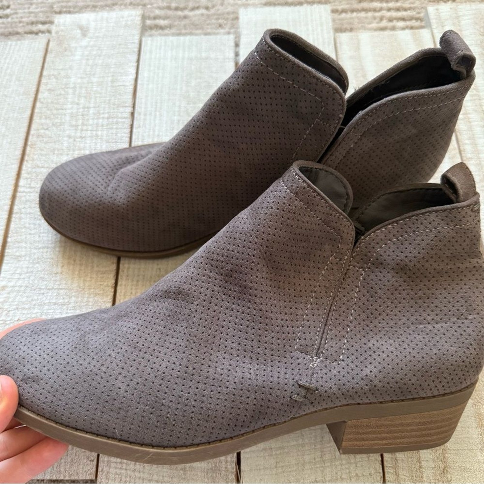 Universal Thread Booties - image 1