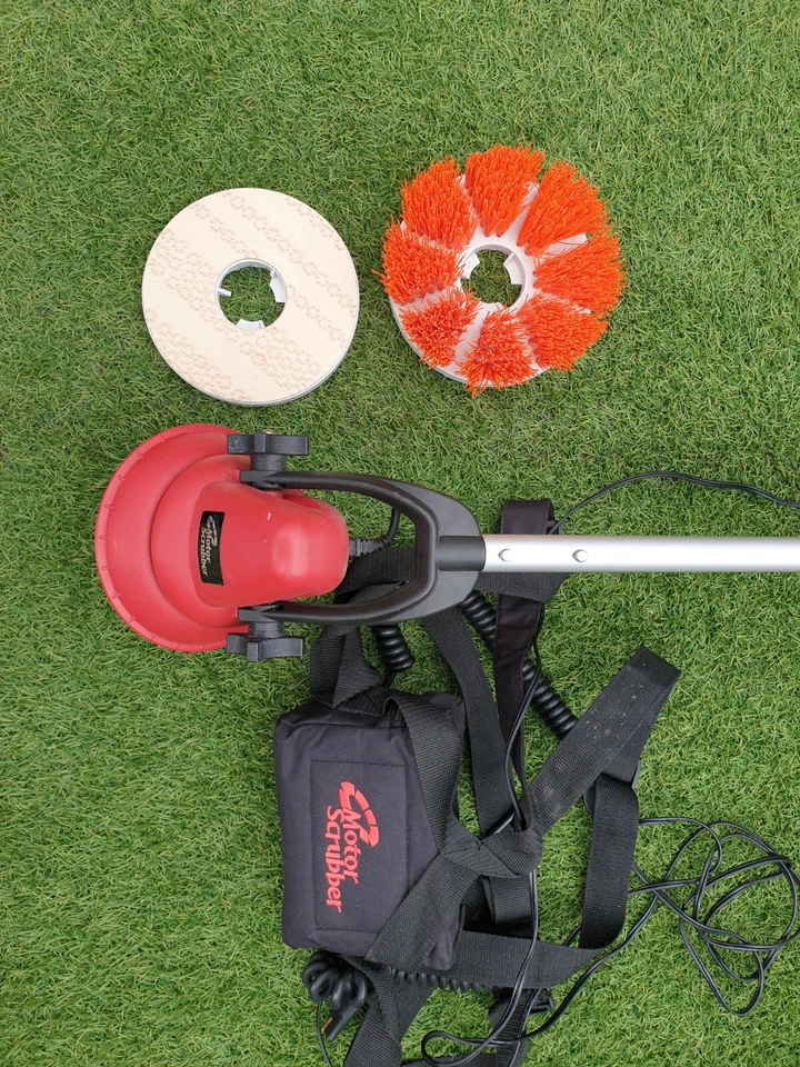 Motor scrubber,battery harness & charger, Base plate &Brush - Image 2 of 3